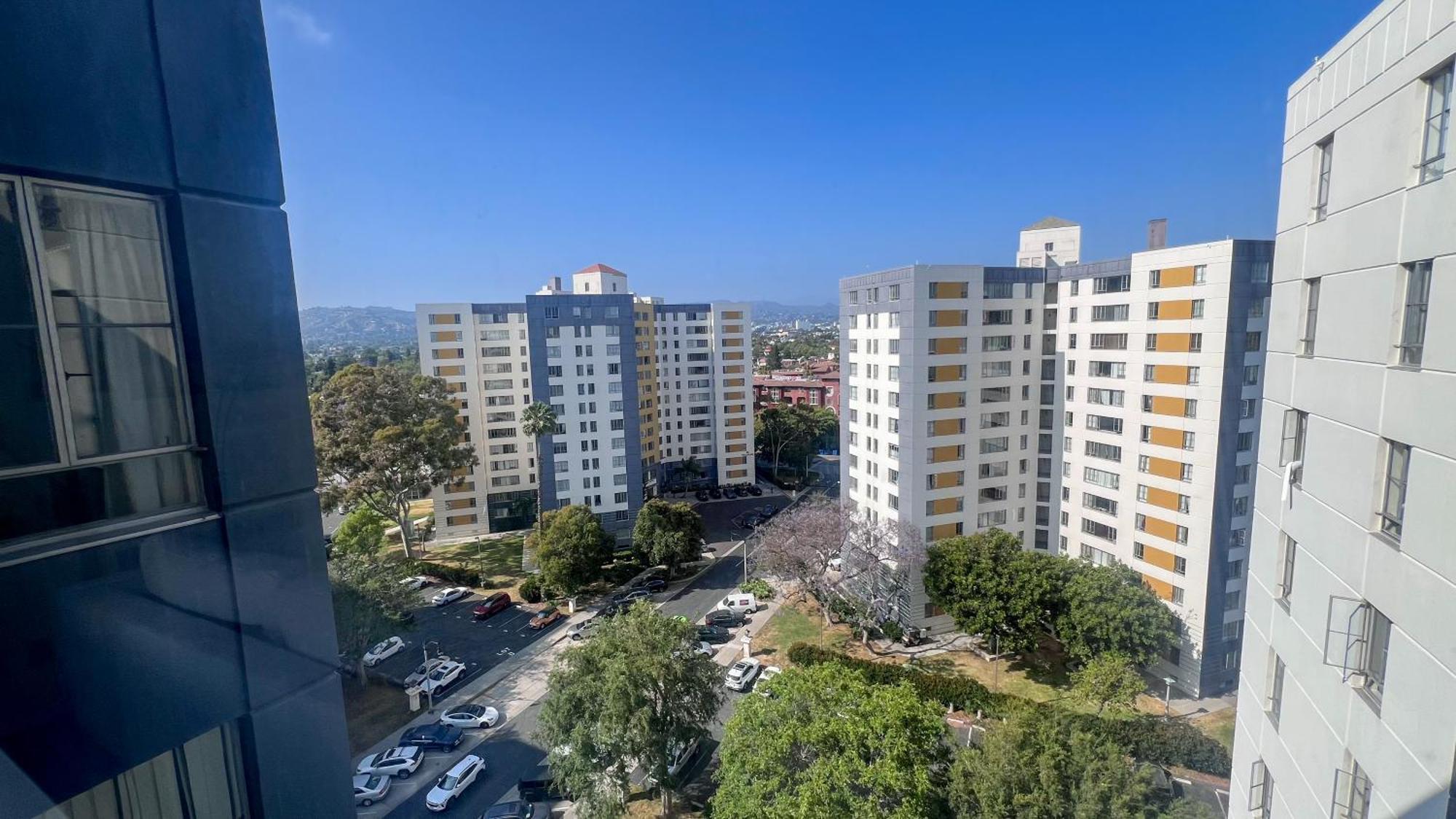Stylish Apartment Walking Distance To The Grove Los Angeles Exterior photo