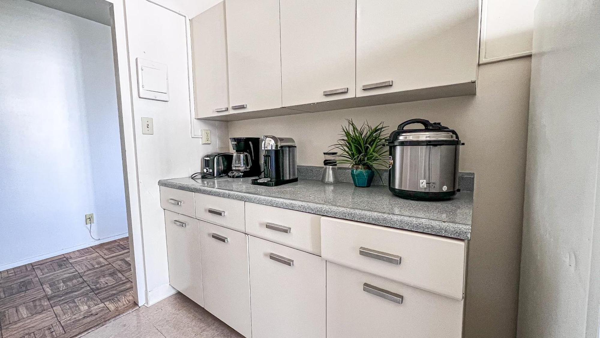 Stylish Apartment Walking Distance To The Grove Los Angeles Exterior photo